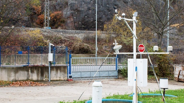 Vyparomerna-a-klimaticka-stanice-Praha-Podbaba